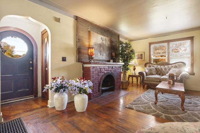 1412 N Carolina Street, Saginaw, MI 48602