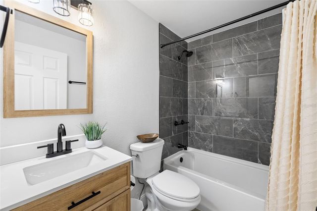 5716 RIDGESTONE DRIVE, Tampa, FL 33625