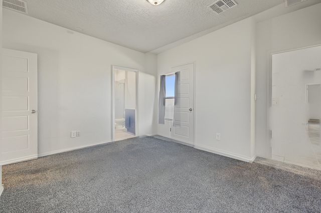 1808 Villa Contesa Loop NW, Los Lunas, NM 87031