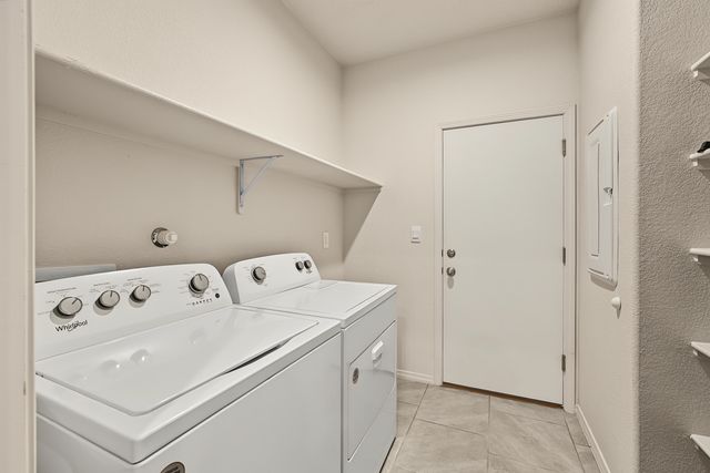 1808 Villa Contesa Loop NW, Los Lunas, NM 87031