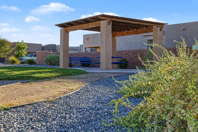 1808 Villa Contesa Loop NW, Los Lunas, NM 87031
