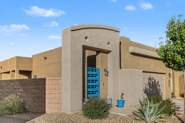 1808 Villa Contesa Loop NW, Los Lunas, NM 87031