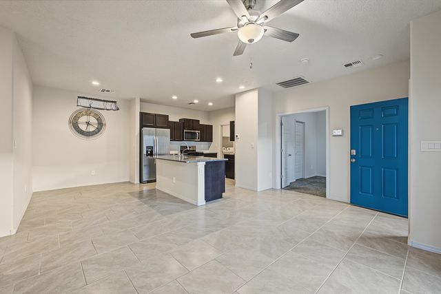1808 Villa Contesa Loop NW, Los Lunas, NM 87031