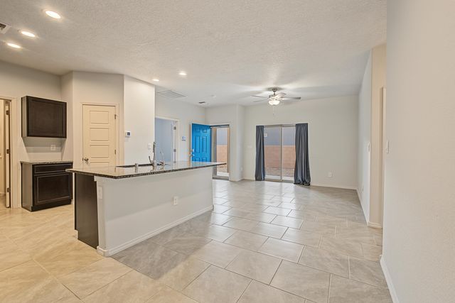 1808 Villa Contesa Loop NW, Los Lunas, NM 87031