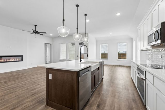 10453 Livestock Avenue, Venus, TX 76084