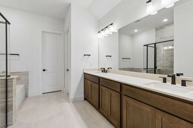 10453 Livestock Avenue, Venus, TX 76084