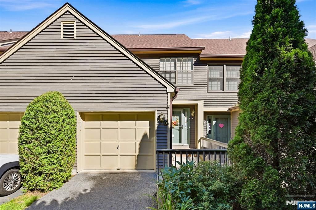 48 Beacon Hill Road D, West Milford, NJ 07480