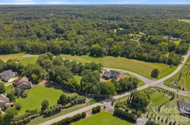 1011 Helaina Court, Waxhaw, NC 28173