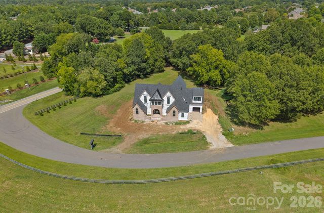 1011 Helaina Court, Waxhaw, NC 28173