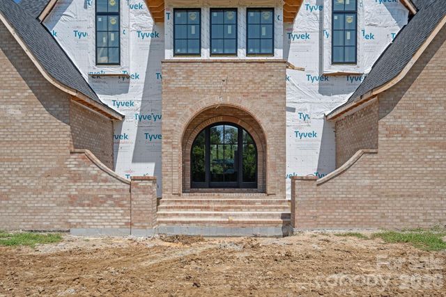 1011 Helaina Court, Waxhaw, NC 28173