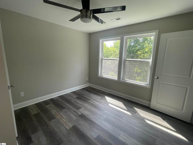 709 Rockcliff Street, Greenville, SC 29617