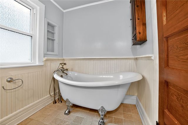 5 Walnut Street, Oneonta, NY 13820