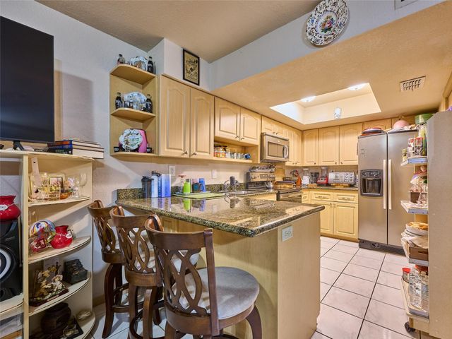 33 Spinning Wheel Lane 33, Tamarac, FL 33319