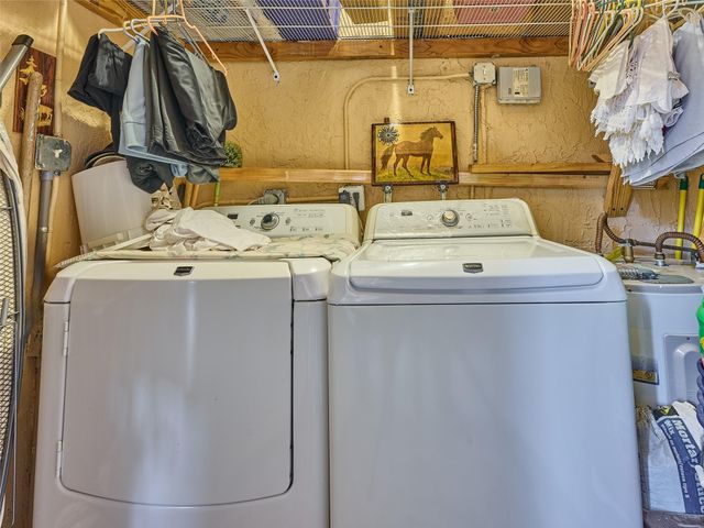 33 Spinning Wheel Lane 33, Tamarac, FL 33319