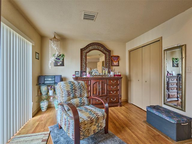 33 Spinning Wheel Lane 33, Tamarac, FL 33319