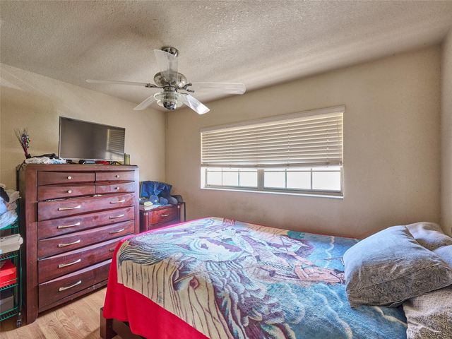 33 Spinning Wheel Lane 33, Tamarac, FL 33319