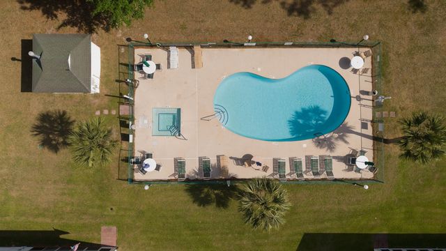 870 Fairway Dr. 604CC, Longs, SC 29568
