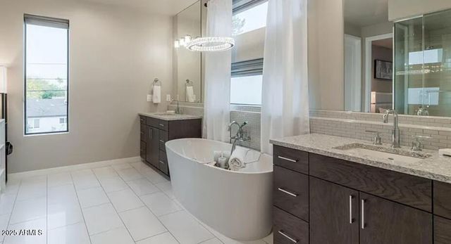 3419 N 62nd Street, Scottsdale, AZ 85251