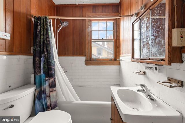 1702 WEBSTER ST NW, Washington, DC 20011