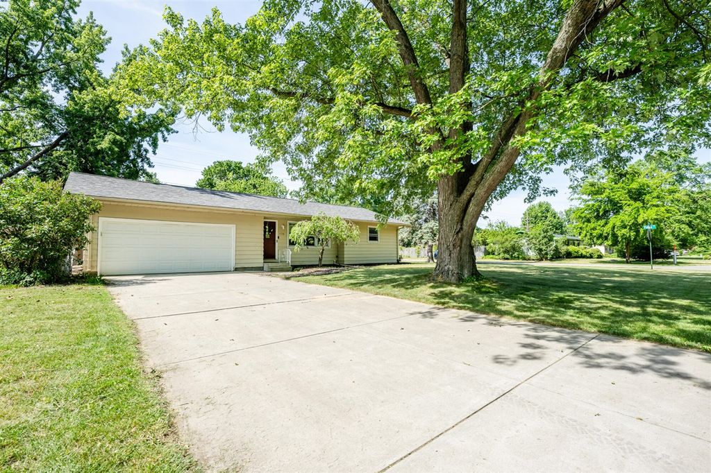 1738 Maiden Lane, Saint Joseph, MI 49085
