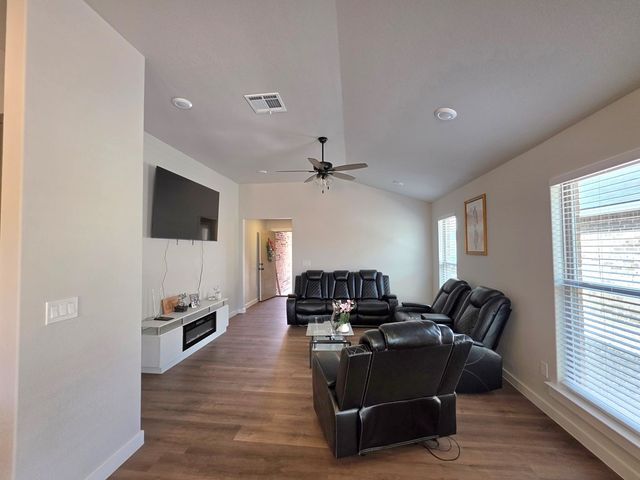 235 Trailblazer Ln, Odessa, TX 79765