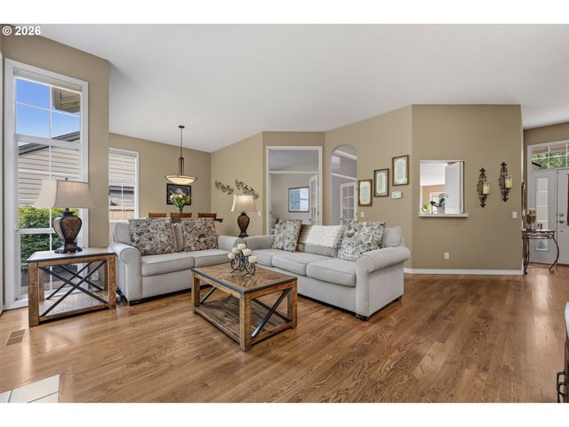 15465 TANAGER Dr, Lake Oswego, OR 97035