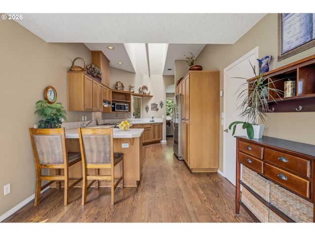15465 TANAGER Dr, Lake Oswego, OR 97035