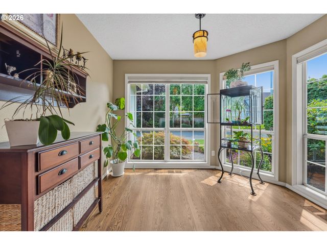 15465 TANAGER Dr, Lake Oswego, OR 97035