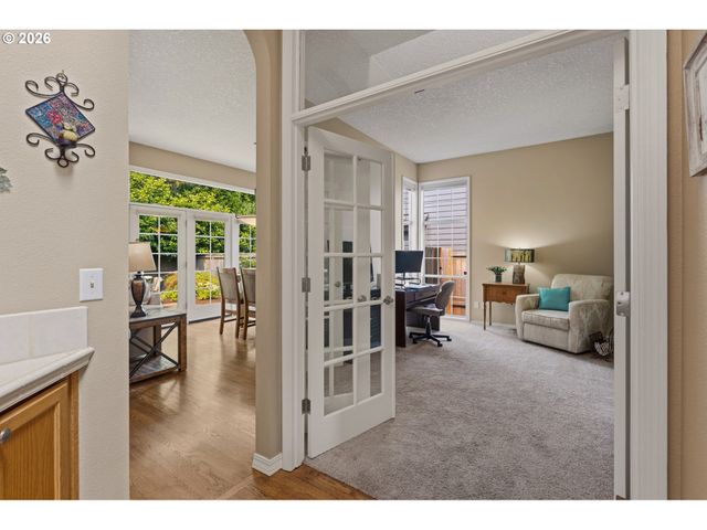 15465 TANAGER Dr, Lake Oswego, OR 97035