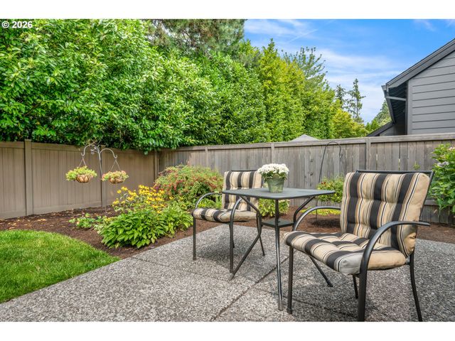15465 TANAGER Dr, Lake Oswego, OR 97035