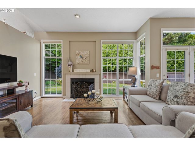 15465 TANAGER Dr, Lake Oswego, OR 97035