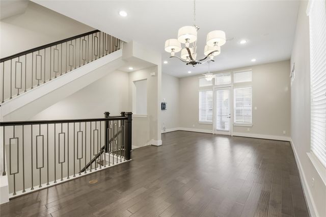 819 Algona Avenue, Houston, TX 77008