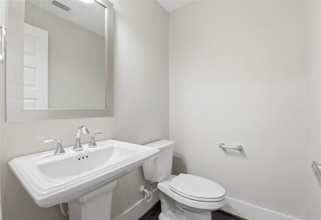 819 Algona Avenue, Houston, TX 77008