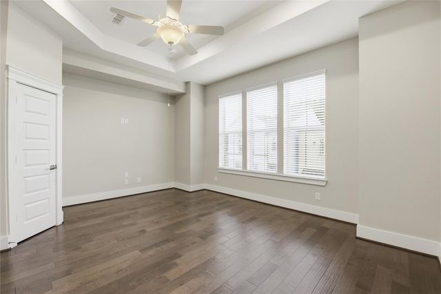 819 Algona Avenue, Houston, TX 77008