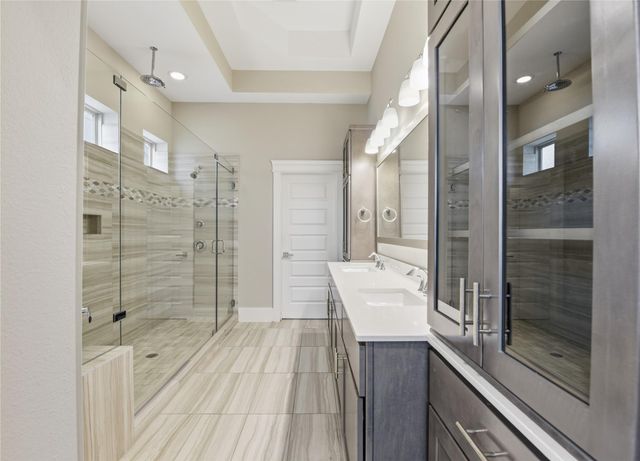 819 Algona Avenue, Houston, TX 77008