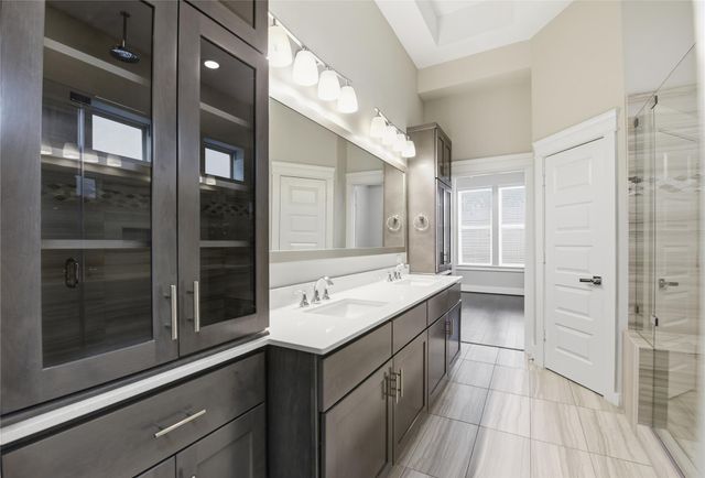 819 Algona Avenue, Houston, TX 77008