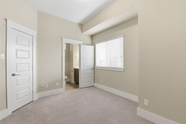 819 Algona Avenue, Houston, TX 77008