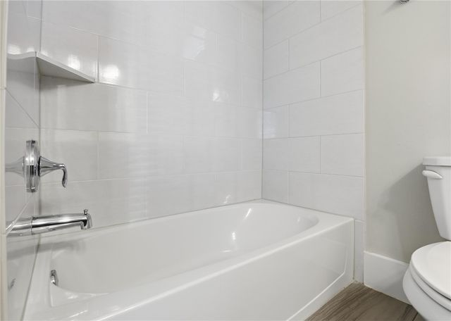 819 Algona Avenue, Houston, TX 77008