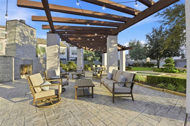 819 Algona Avenue, Houston, TX 77008