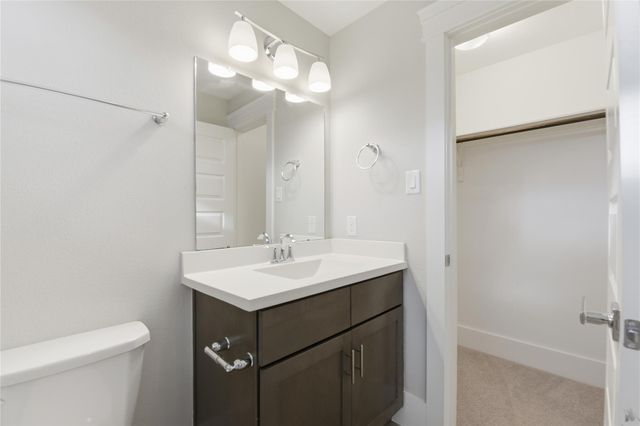 819 Algona Avenue, Houston, TX 77008