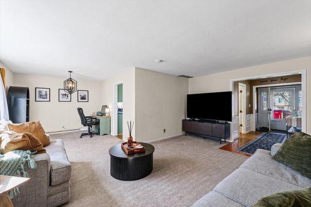 2404 Melrose Drive, Champaign, IL 61820