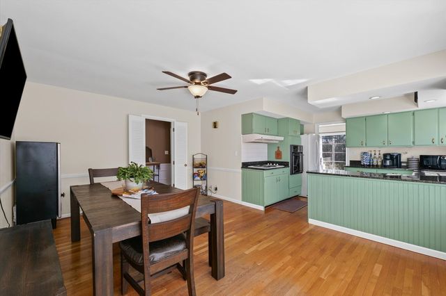 2404 Melrose Drive, Champaign, IL 61820