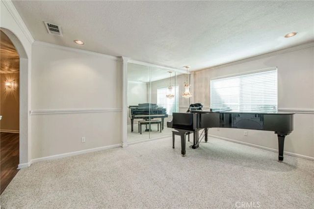 860 E Dartmouth, Fresno, CA 93730