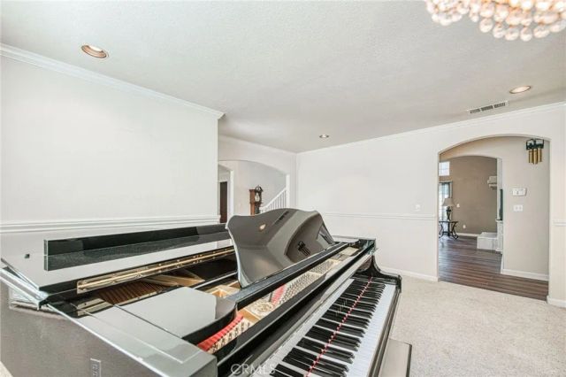 860 E Dartmouth, Fresno, CA 93730