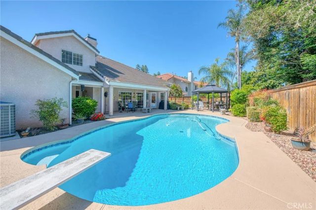 860 E Dartmouth, Fresno, CA 93730