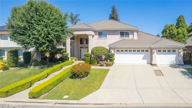 860 E Dartmouth, Fresno, CA 93730