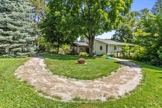 408 Sethne Court, Monona, WI 53716