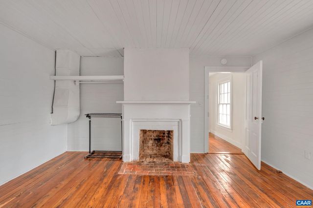 2005 UPPER STONY RUN, Greenwood, VA 22943