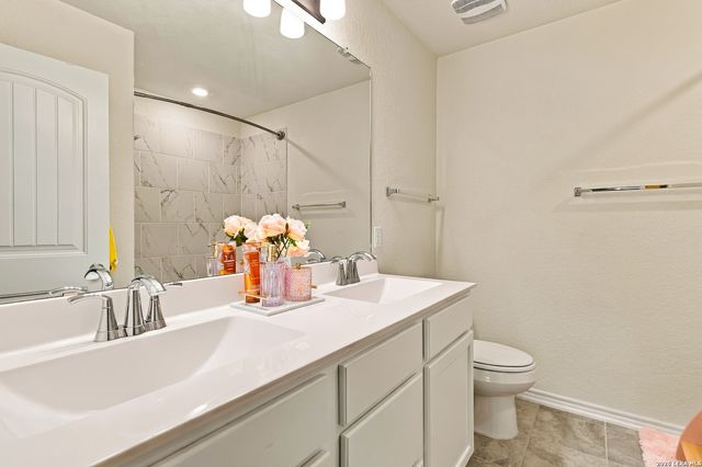 5323 Spanish Bluebells, San Antonio, TX 78261
