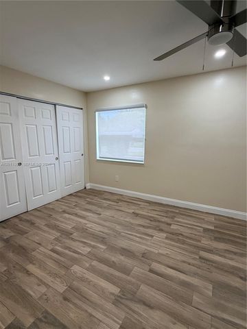 4350 NW 14th St, Lauderhill, FL 33313